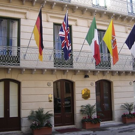 Hotel Residence Le Chiavi Di San Francesco Trapani Ngoại thất bức ảnh