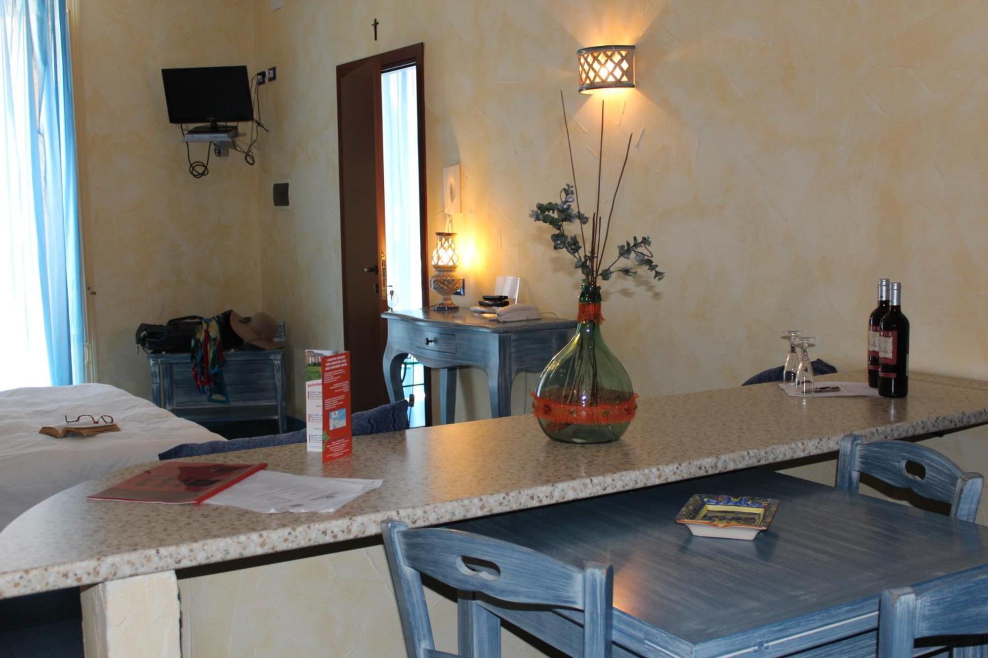 Hotel Residence Le Chiavi Di San Francesco Trapani Phòng bức ảnh